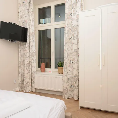 Rentplanet - Studio Plac Matejki-2